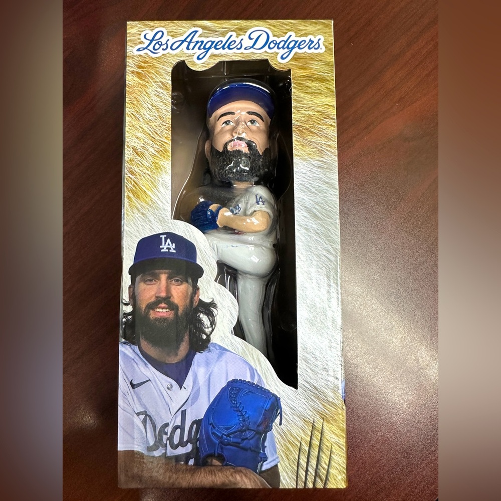 Los Angeles Dodgers Manny Bañuelos Bobblehead - White & Blue